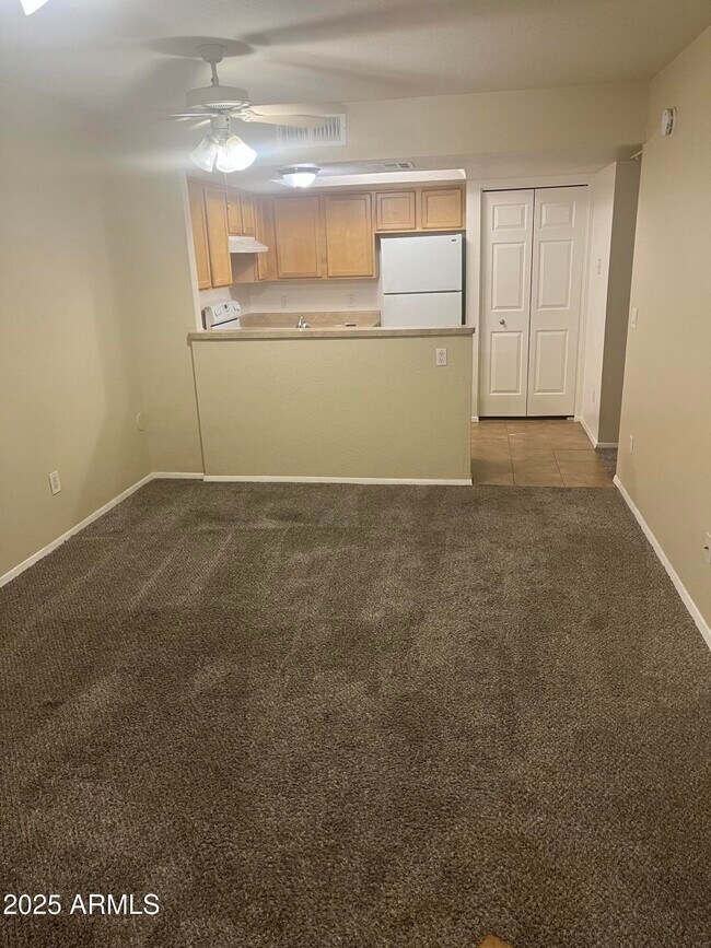 1720 E Thunderbird Rd Phoenix, AZ 85022 photo 2