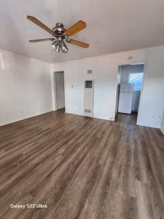 Apartments on Cass St. photo 5
