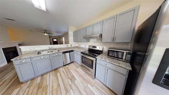 8613 Claude Ct Austin, TX 78747 photo 5