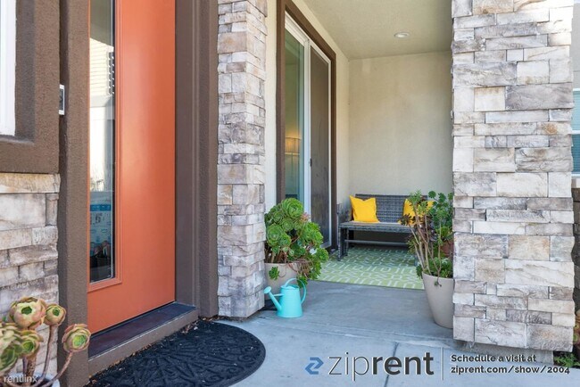5787 Huntley Avenue, Dublin, CA 94568 photo 3