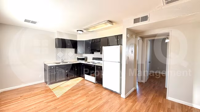 6 S 31st Ave Phoenix, AZ 85009 photo 5