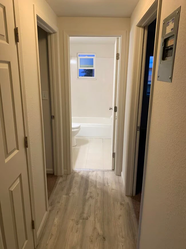 1950 Stanton Ave San Pablo, CA 94806 photo 4