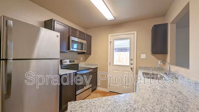 1009B Bandera Ct Belton, TX 76513 photo 4