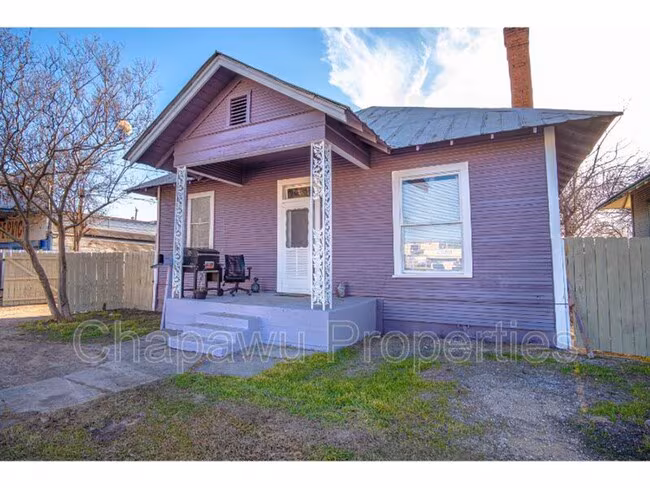 4115 S Presa San Antonio, TX 78223 photo 3