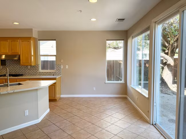 Perfect Shape Single Family Home in Livermore with many upgrades photo 3