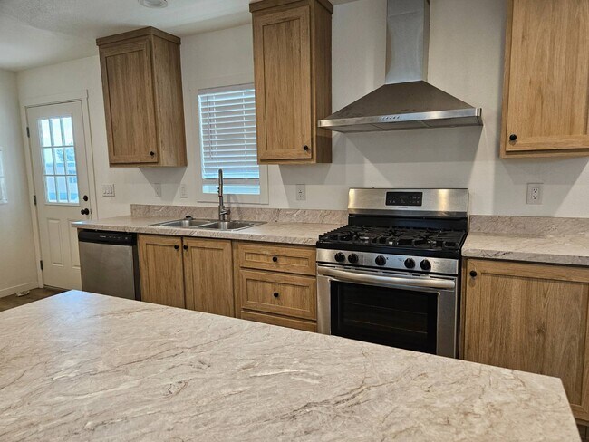 1409 N French St Casa Grande, AZ 85122 photo 5
