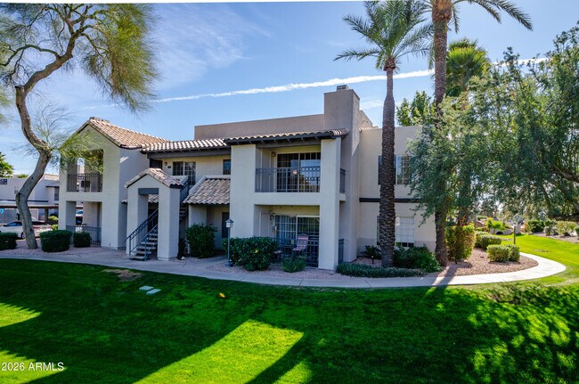 14145 N 92nd St Scottsdale, AZ 85260 photo 2