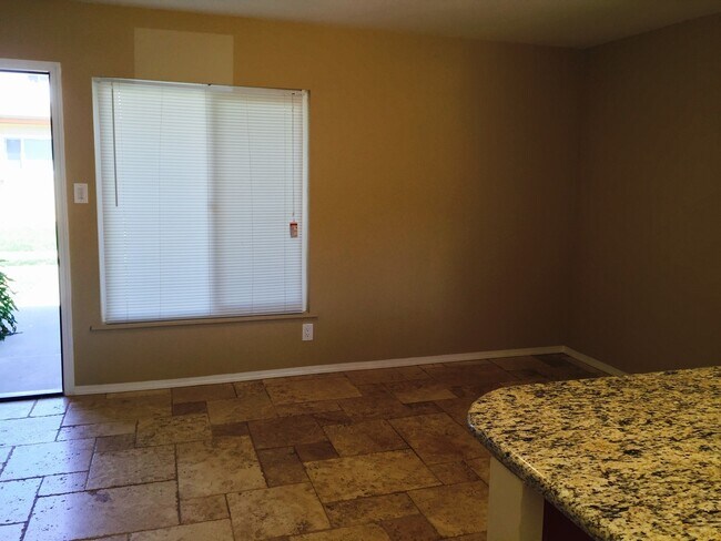 135 Daisy Ave Imperial Beach, CA 91932 photo 3