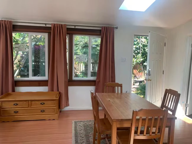 667 Aileen St Oakland, CA 94609 photo 2