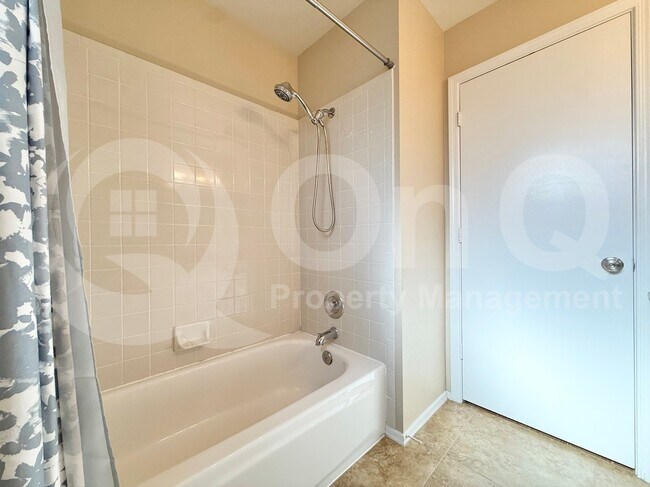 3882 S Hawthorn Dr Chandler, AZ 85248