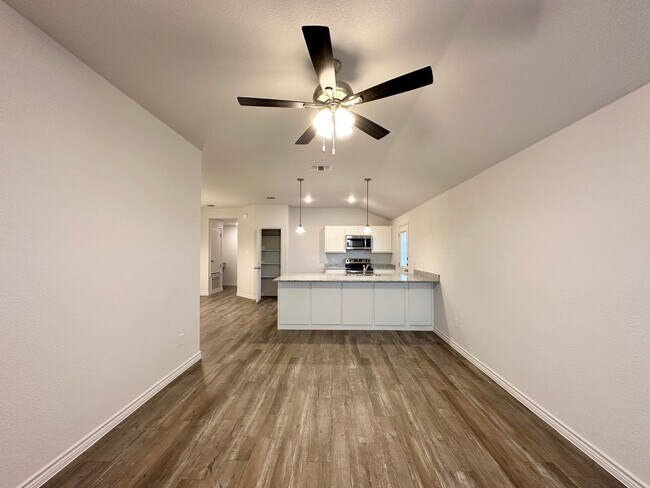 117 A Dolphin Dr Temple, TX 76501 photo 4