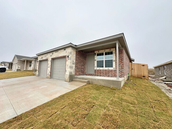 117 A Dolphin Dr Temple, TX 76501 photo 2