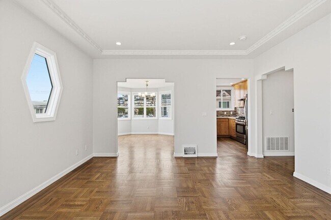 1603 Ortega St San Francisco, CA 94122 photo 4
