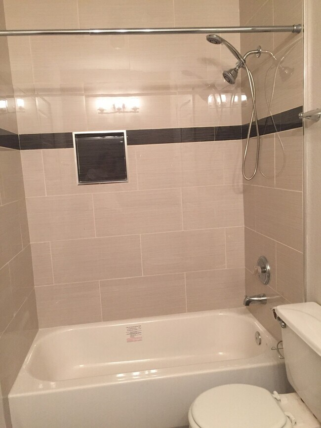 3809 East Martin Luther King Jr Boulevard, Austin, TX 78721 photo 3
