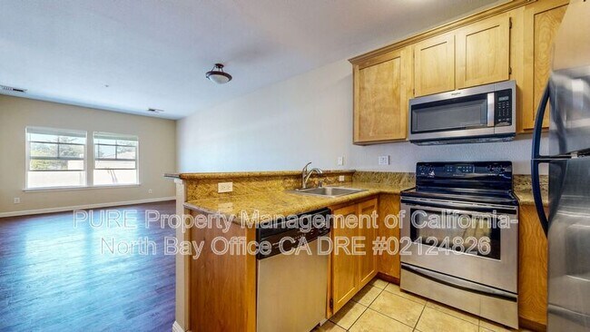 110 5th St Santa Rosa, CA 95401 photo 5