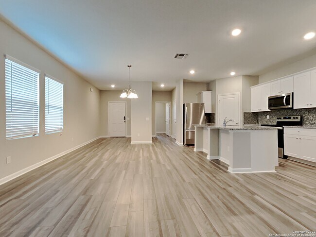 7410 Boa Holw San Antonio, TX 78253 photo 3