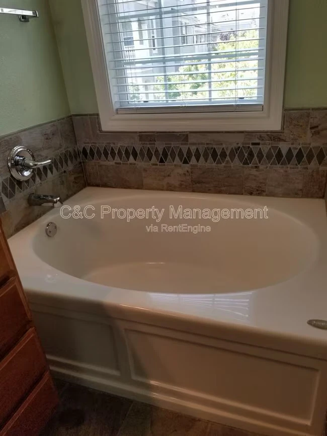 3687 Whitworth Dr Dublin, CA 94568 photo 4