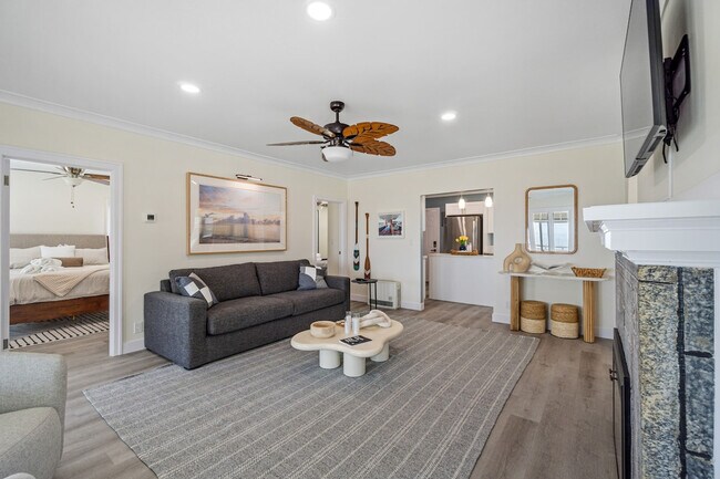 3424 Carlsbad Blvd Carlsbad, CA 92008 photo 3