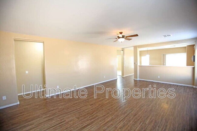 15285 W Shaw Butte Dr Surprise, AZ 85379 photo 4