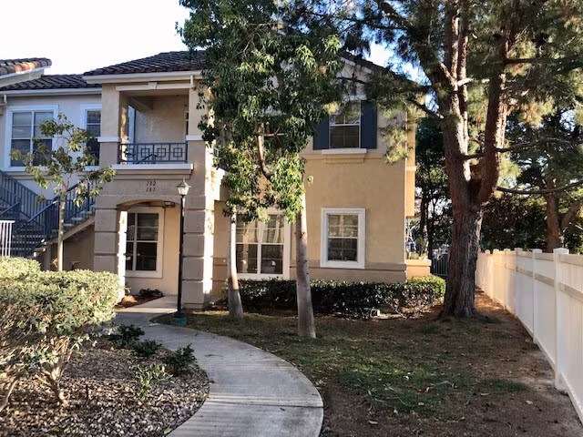12525 Ruette Alliante San Diego, CA 92130 photo 2
