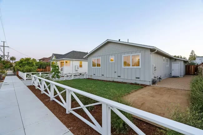 1415 Seabright Ave Santa Cruz, CA 95062 photo 3