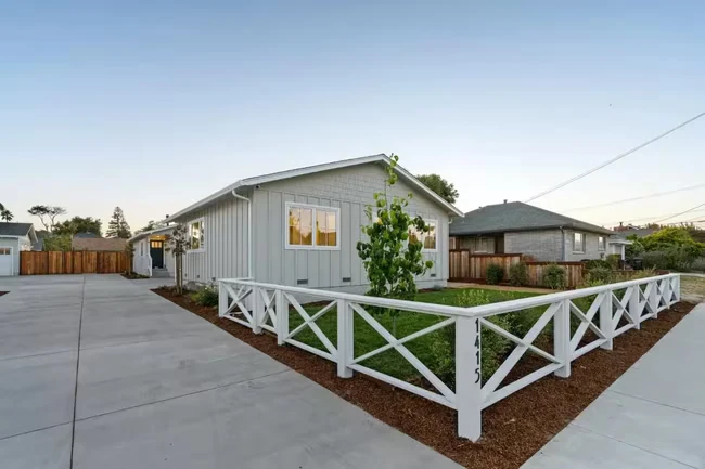 1415 Seabright Ave Santa Cruz, CA 95062 photo 2