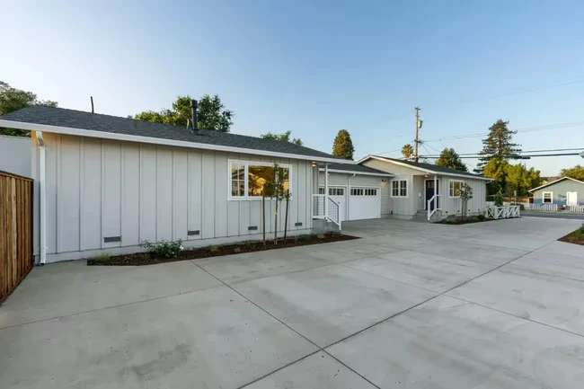 1415 Seabright Ave Santa Cruz, CA 95062 photo 4
