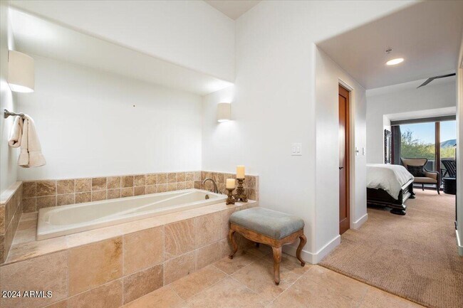 10015 E Graythorn Dr Scottsdale, AZ 85262 photo 2