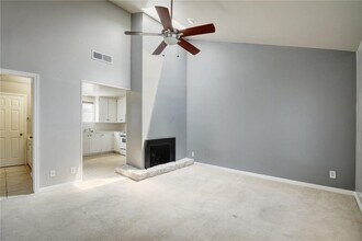 2529 Rio Grande St Austin, TX 78705 photo 2