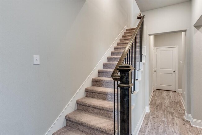 4238 Shavano Dr Frisco, TX 75034 photo 3