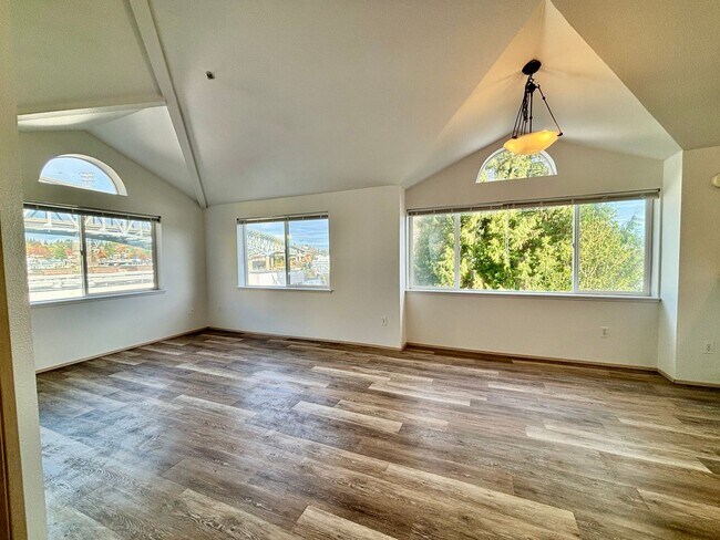 3221 Franklin Ave E Seattle, WA 98102 photo 2