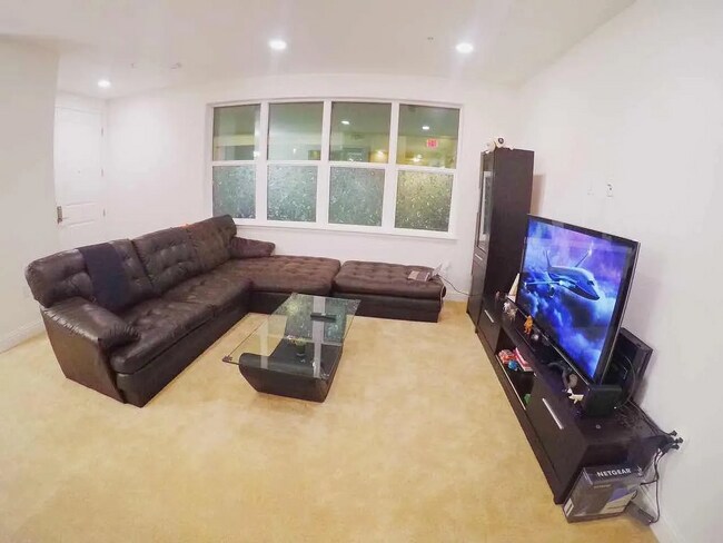 2585 El Camino Real, Santa Clara (Apartment) photo 3