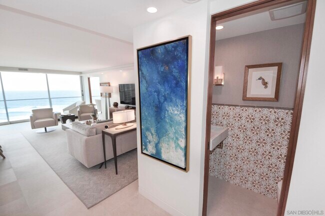 1780 Avenida Del Mundo Coronado, CA 92118 photo 2