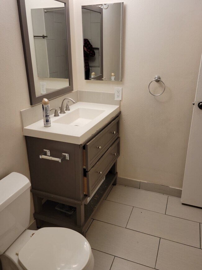 14120 NE 7th Pl Bellevue, WA 98007 photo 3