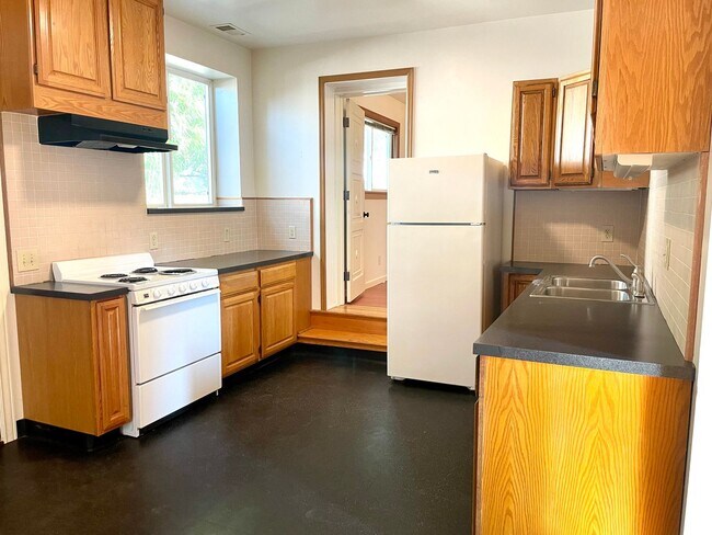 5213 Delridge Wy SW Seattle, WA 98106 photo 3