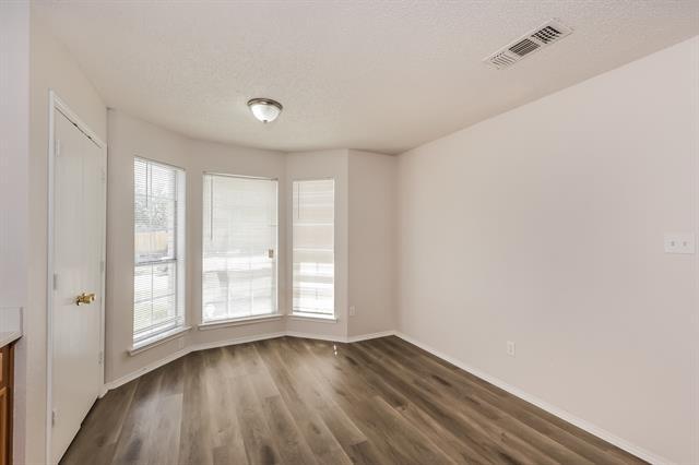 10836 Deauville Cir N photo 5