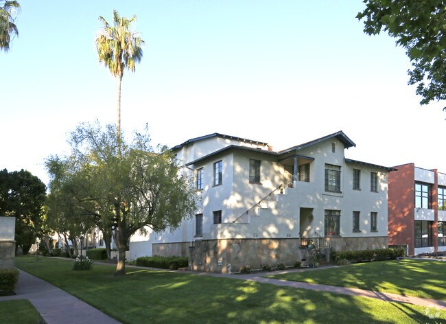Ellenberg Apartments photo 3