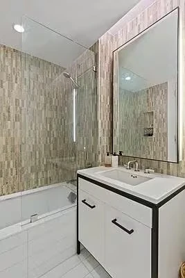 70 Charlton St New York, NY 10014 photo 5