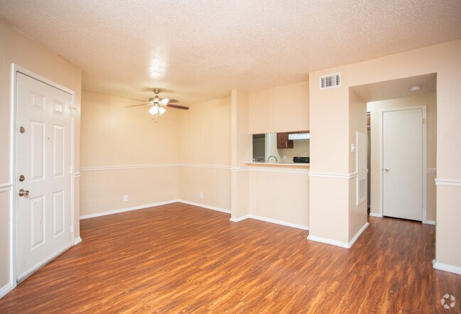 Stonegate Apartments photo 3