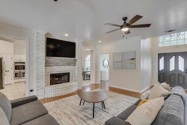 7701 Ridgeway Ct North Richland Hills, TX 76182 photo 5