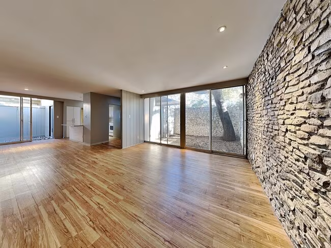 4500 Westridge Ave Fort Worth, TX 76116 photo 4