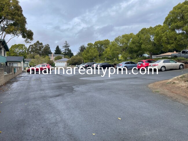 240 Holly St Vallejo, CA 94589 photo 4