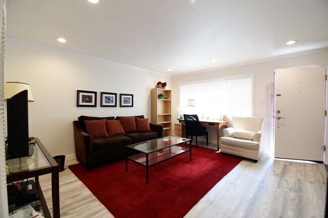 874-874 California Ave Palo Alto, CA 94306 photo 2