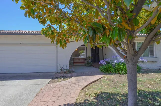 1321 Astoria Dr Fairfield, CA 94534 photo 2
