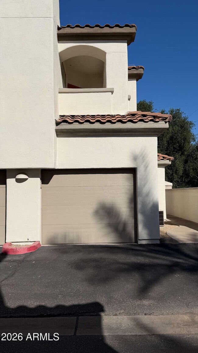2992 N Miller Rd Scottsdale, AZ 85251 photo 2