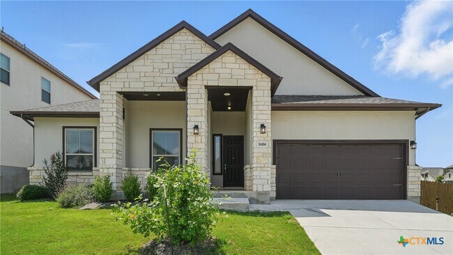 1606 Folk Victorian Rd New Braunfels, TX 78132 photo 4