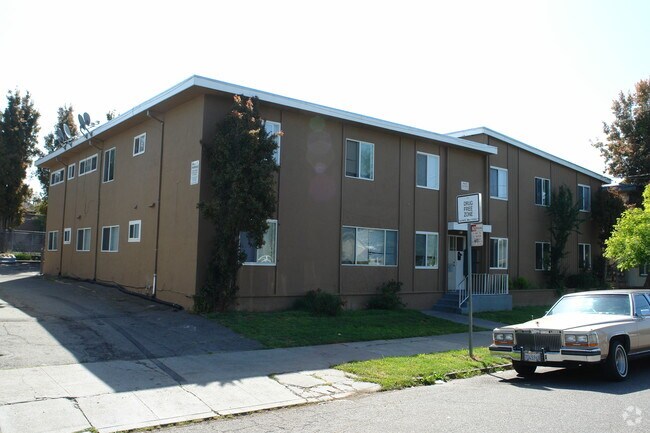 2227 Bonar Street, Berkeley, CA 94702 photo 2
