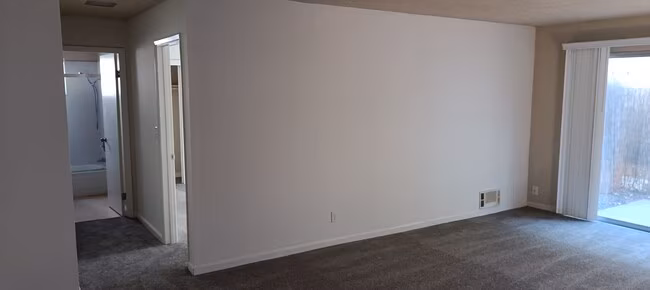 1648 Hollenbeck Avenue, Sunnyvale, CA 94087 photo 4