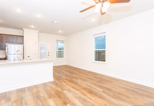 10318 Candlewood Wy San Antonio, TX 78245 photo 4