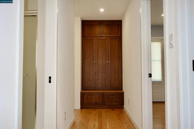 2591 Walnut Blvd Walnut Creek, CA 94596 photo 3